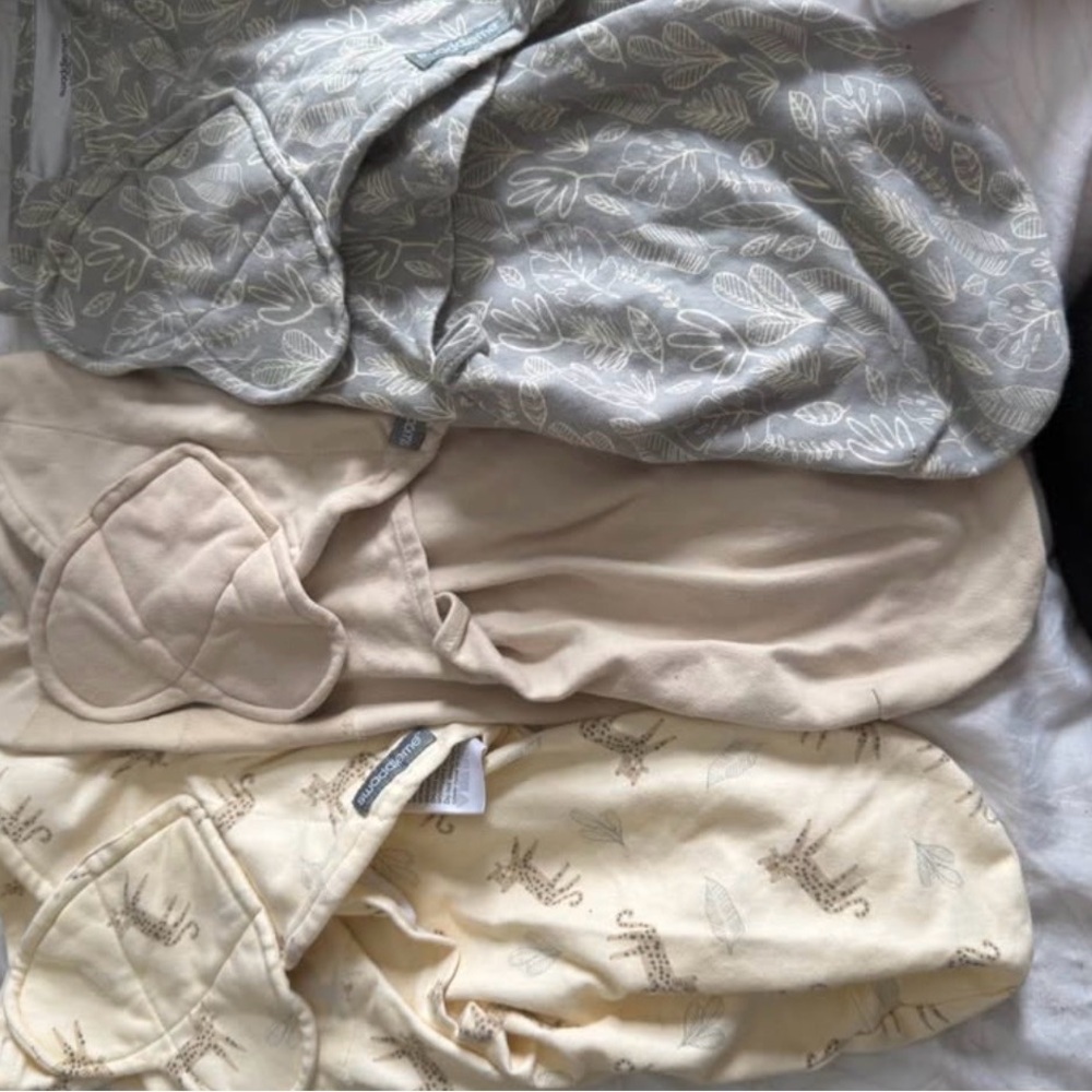 SwaddleMe Gray and Cream Leaf Neutral Swaddles